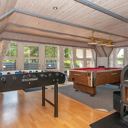 Luxury Retreat With Tennis