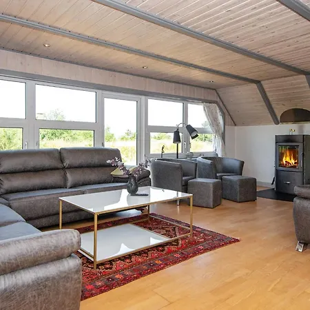 Luxury Retreat With Tennis *