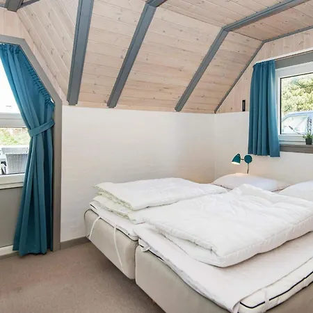 Luxury Retreat With Tennis Kongsmark