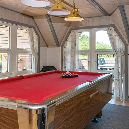 Luxury Retreat With Tennis Vakantiehuis Kongsmark