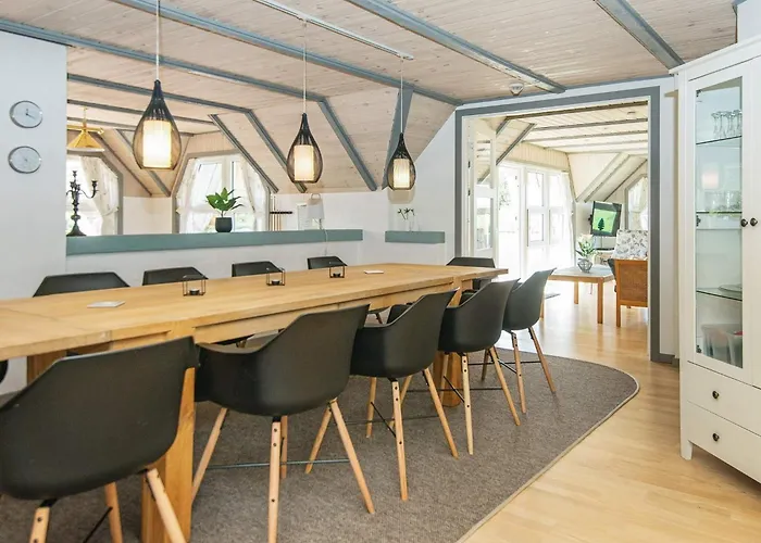 Luxury Retreat With Tennis Kongsmark